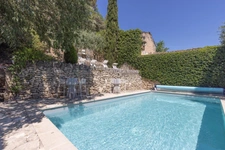 Dpt Vaucluse (84), à vendre BEAUMETTES maison de village de près de 350 m² avec piscine et spa sur un terrain de 1 924,00 m² 