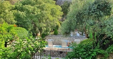 Dpt Vaucluse (84), à vendre BEAUMETTES maison de village de près de 350 m² avec piscine et spa sur un terrain de 1 924,00 m² 