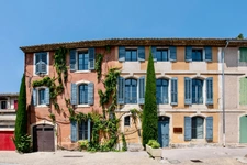 Dpt Vaucluse (84), à vendre BEAUMETTES maison de village de près de 350 m² avec piscine et spa sur un terrain de 1 924,00 m² 