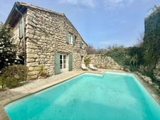 Village farmhouse with garden and swimming pool in a hamlet of Murs, 7 minutes from Gordes
