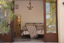 Maison à vendre Bastide composée de 5 suites avec piscine sur terrain attenant de près d'un hectare OPPEDE (84)