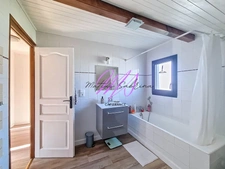 Chalet de 103.70 m² 3 chambres avec studio indépendant, piscine chauffée et terrain clos de 615 m²