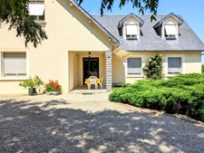 Maison de caractère 7 pièces SAINT VARENT (79)