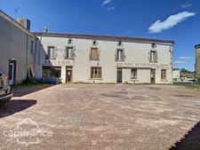 Maison à vendre 7 pièces GEAY (79)