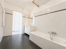 Grasse – Appartement T3 de 60 m² avec terrasse, garage et parking 