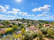 Appartement à vendre 4 pièces GRASSE (06)G – T4 TRAVERSANT 82 m² – TERRASSE – VUE DÉGAGÉE – GARAGE & CAVE
