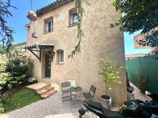 Comme une maison de vacances toute l'année – Maison rénovée avec jardin, deux terrasses et piscine à Grasse Saint-Mathieu