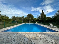 Dpt Alpes Maritimes (06), à vendre ANTIBES Appartement T3 65 m² – Rez-de-jardin, terrasse 40 m² et piscine
