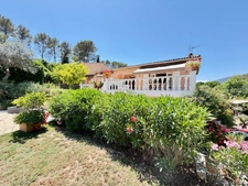PEYMEINADE – Maison de 189 m² avec appartement indépendant, piscine, garage et terrain paysager de 1 290 m²(06)