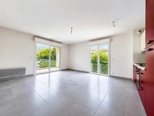 Grasse – Appartement T3 de 60 m² avec terrasse, garage et parking 