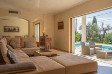 Villa contemporaine de prestige – Vue mer – Piscine chauffée & jacuzzi – Saint-Jean Grasse
