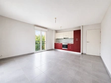 Grasse – Appartement T3 de 60 m² avec terrasse, garage et parking 