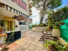 Dpt Alpes Maritimes (06), à vendre ANTIBES Appartement T3 65 m² – Rez-de-jardin, terrasse 40 m² et piscine