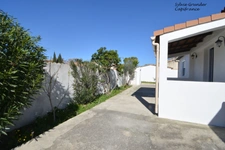 Maison de plain-pied 5 pièces avec piscine, St Victoret 
