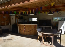 Maison à vendre 6 pièces SENAS (13)avec dépendance piscine lagon et parc arboré