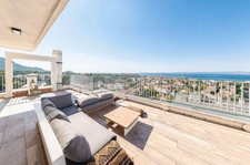 Penthouse en duplex à Pointe rouge,160m² face à la mer