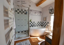 Dpt Bouches du Rhône (13), à vendre proche de  Salon-de-Provence maison P7   