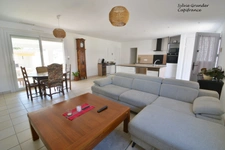 Maison de plain-pied 5 pièces avec piscine, St Victoret 