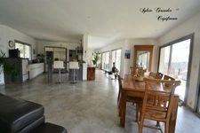 Dpt Bouches du Rhône (13), à vendre VERNEGUES maison P5 de 180 m² - Terrain de 1 300,00 m² - Plain pied