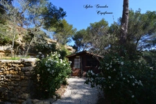 Dpt Bouches du Rhône (13), à vendre proche de  Salon-de-Provence maison P7   