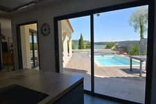 Maison contemporiane 6 pièces Piscine vue étang de l'olivier