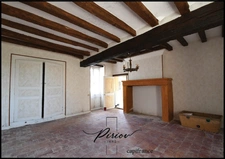 Ensemble immobilier en pierres, maison et dépendances, 4 600 m²