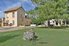 Propriété 5 chambres, dépendances, proche commerces et services