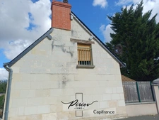 Charmante maison en pierres - située au coeur des Rosiers sur Loire