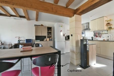 Charmante maison en pierres - située au coeur des Rosiers sur Loire