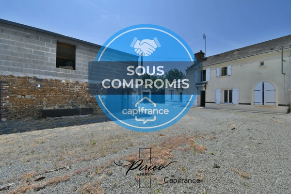 Maison vie de plein pied - 3 chambres - 1380 m² de terrain - Dépendances