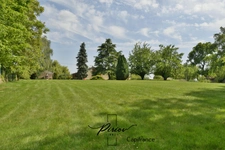 Charmante maison, environnement verdoyant avec 5925 m² de terrain arboré