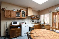Maison de ville, vie de plain pied, 2 salles d'eau, 3 chambres