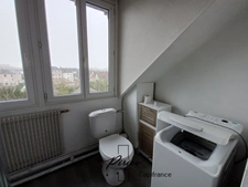 Appartement T1, proximité gare Sncf, traversant, LIBRE