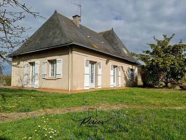 Pavillon, plein pied, 5 chambres, 2 salles de bains, sous sol complet