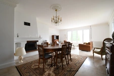 Maison familiale au coeur de Doué la Fontaine - Potentiel de 6 chambres 