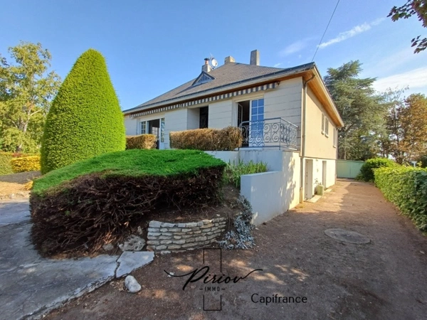 Maison familiale au coeur de Doué la Fontaine - Potentiel de 6 chambres 