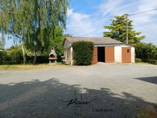 Charmante maison, environnement verdoyant avec 5925 m² de terrain arboré