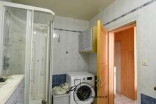 Maison de ville, vie de plain pied, 2 salles d'eau, 3 chambres