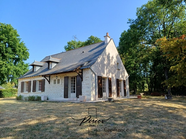 Maison familiale, environnement boisé, vie de plain pied