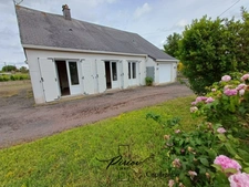 Pavillon plain pied, 3 chambres, 1230 m² de terrain clos de murs