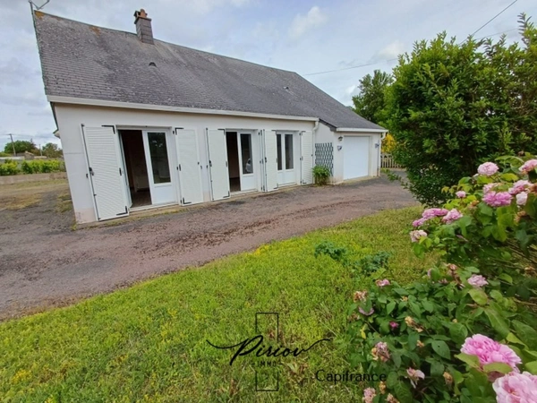 Pavillon plain pied, 3 chambres, 1230 m² de terrain clos de murs