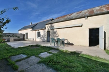 Maison à vendre 6 pièces - Dépendances - 4932 m²