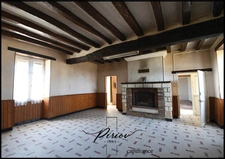 Ensemble immobilier en pierres, maison et dépendances, 4 600 m²