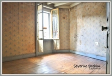 Maison à rénovée, 4 pièces, terrain attenant et non attenant LA MONNERIE LE MONTEL (63)