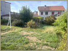Maison avec jardin, 4/5 chambres, au calme, Chabreloche