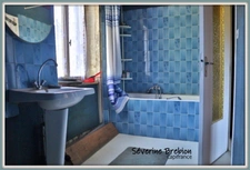 Maison 4 chambres, 3 granges, terrain de 1200 m², CELLES SUR DUROLLE (63)