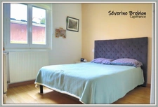 Maison rénovée avec 3 chambres, terrain, garage CHABRELOCHE (63)