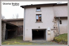 Maison bâtie en 1991,  2 grandes chambres, terrasse, garage, cave LES SALLES (42)