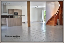Maison rénovée, 3 chambres, terrain, garage VISCOMTAT (63)