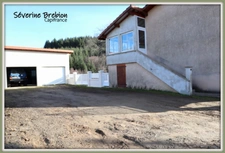 Maison 93 m², bâtie en 2002, 2 chambres avec la possibilité d'en créer une troisième, terrasse, garage + garage double  ARCONSAT (63)